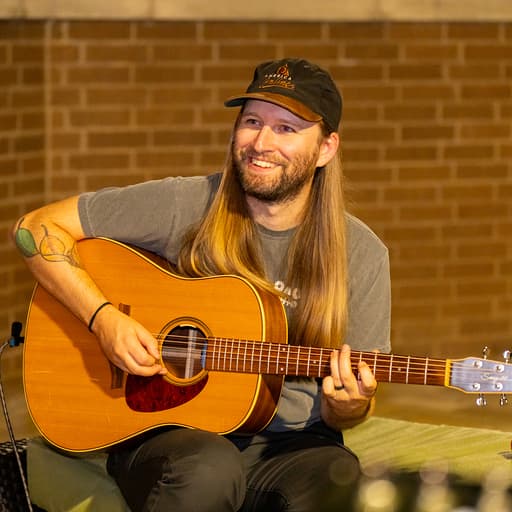 Ty Oxide artist portrait